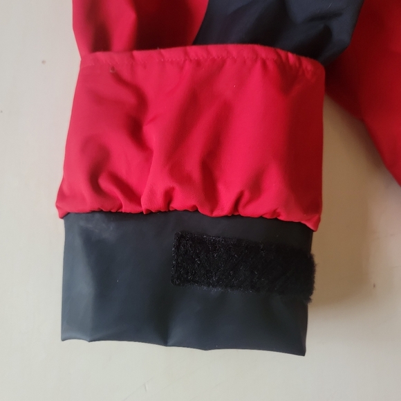 NEW - GILL COAST RED JACKET- (sz - large) - Picture 16 of 16